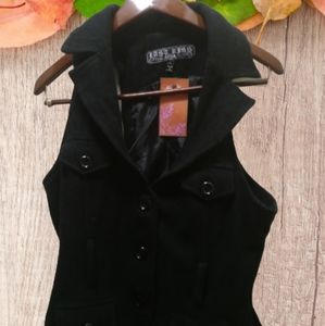 Woman cozy vest with buttons